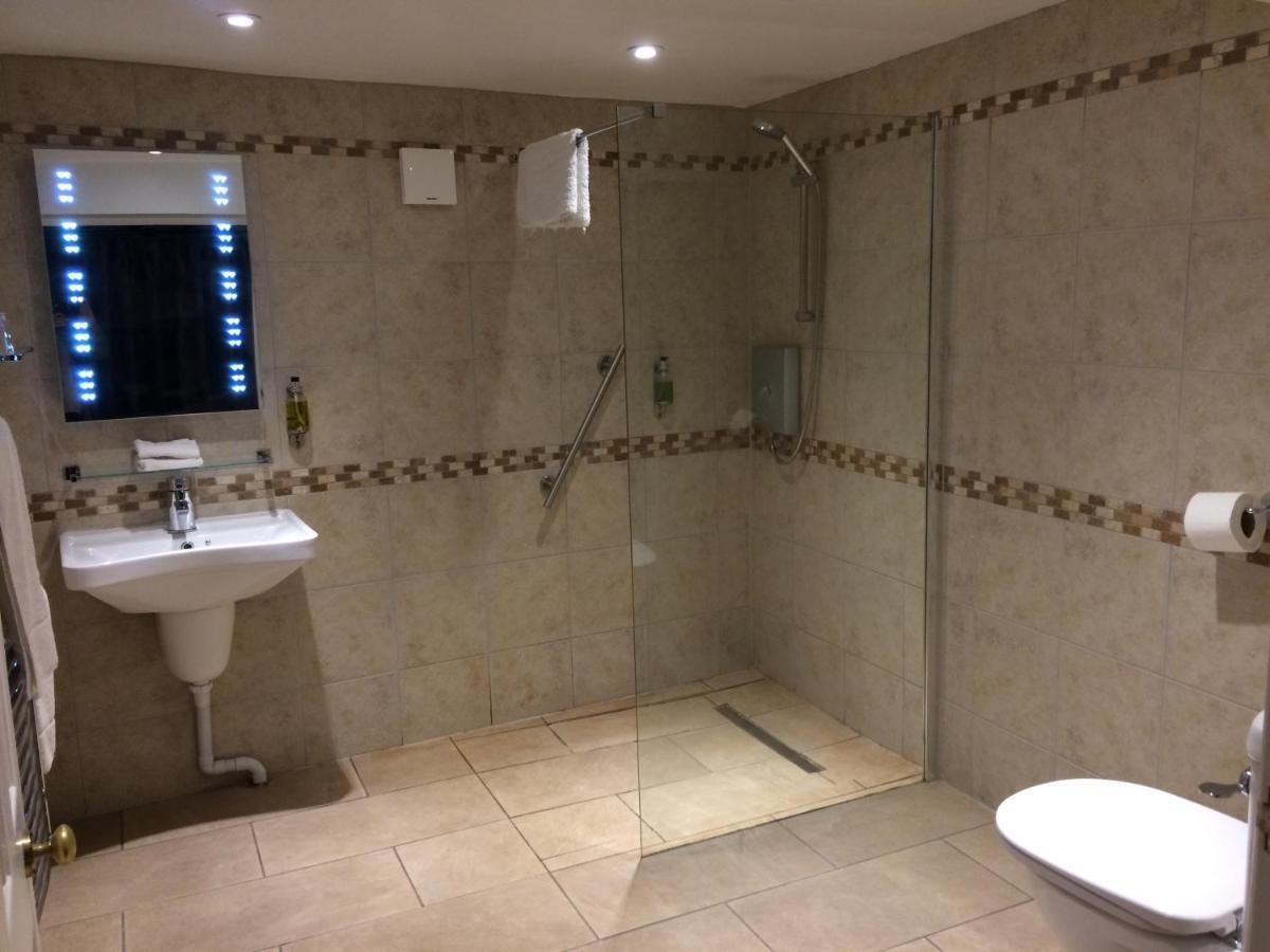 Burcott Mill Guesthouse Wells Esterno foto