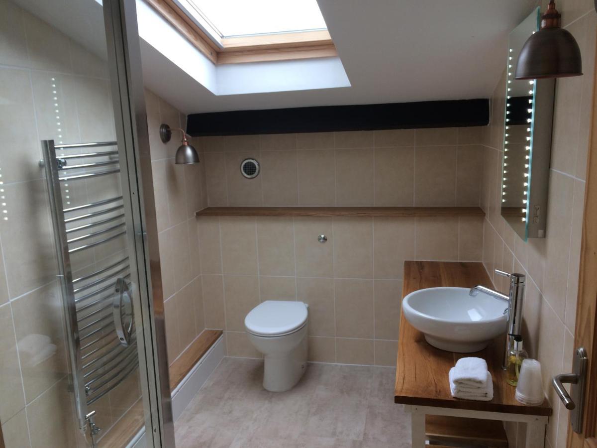 Burcott Mill Guesthouse Wells Esterno foto